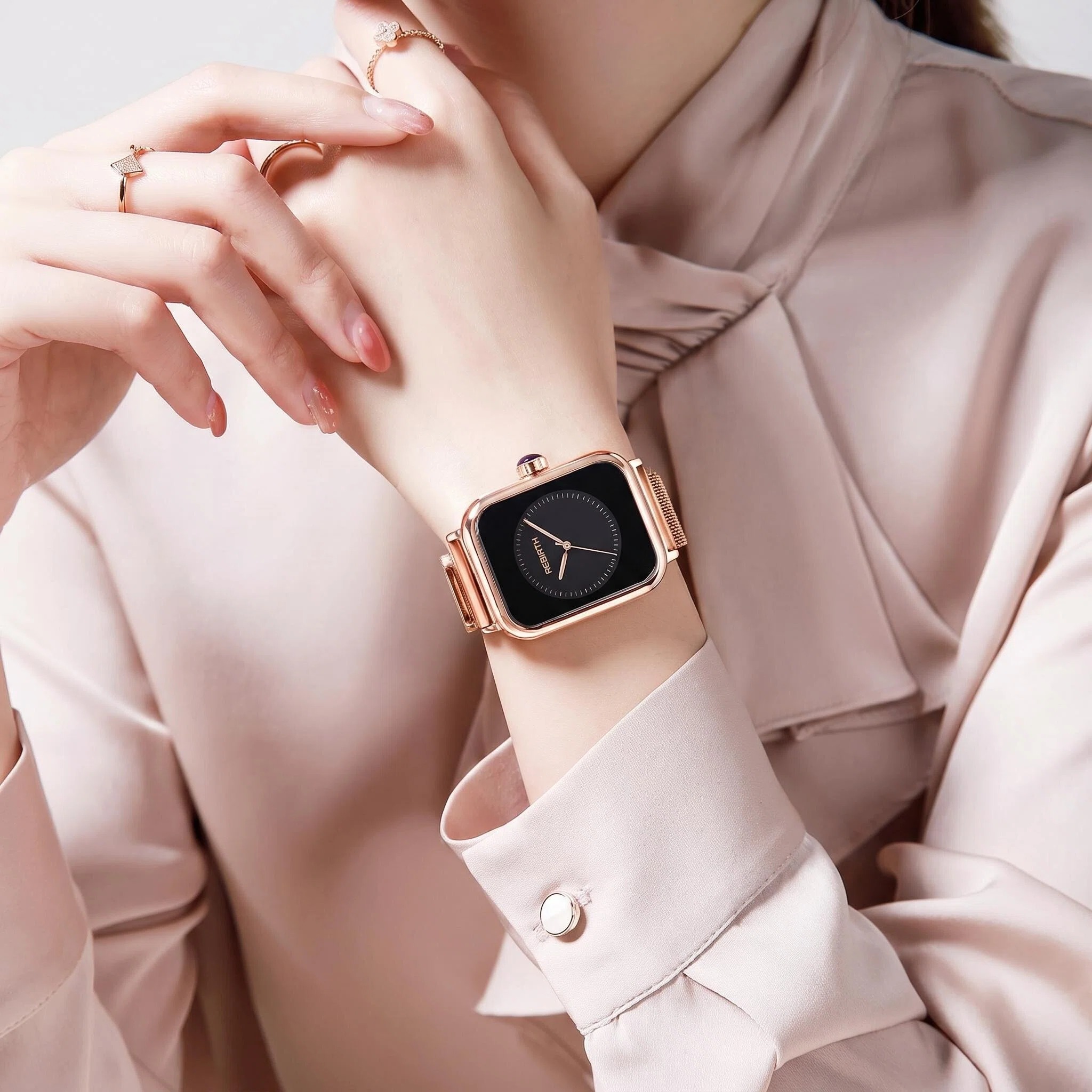 Light Luxury Square Women's Wa - đánh giá và giá Luxury Watch Black