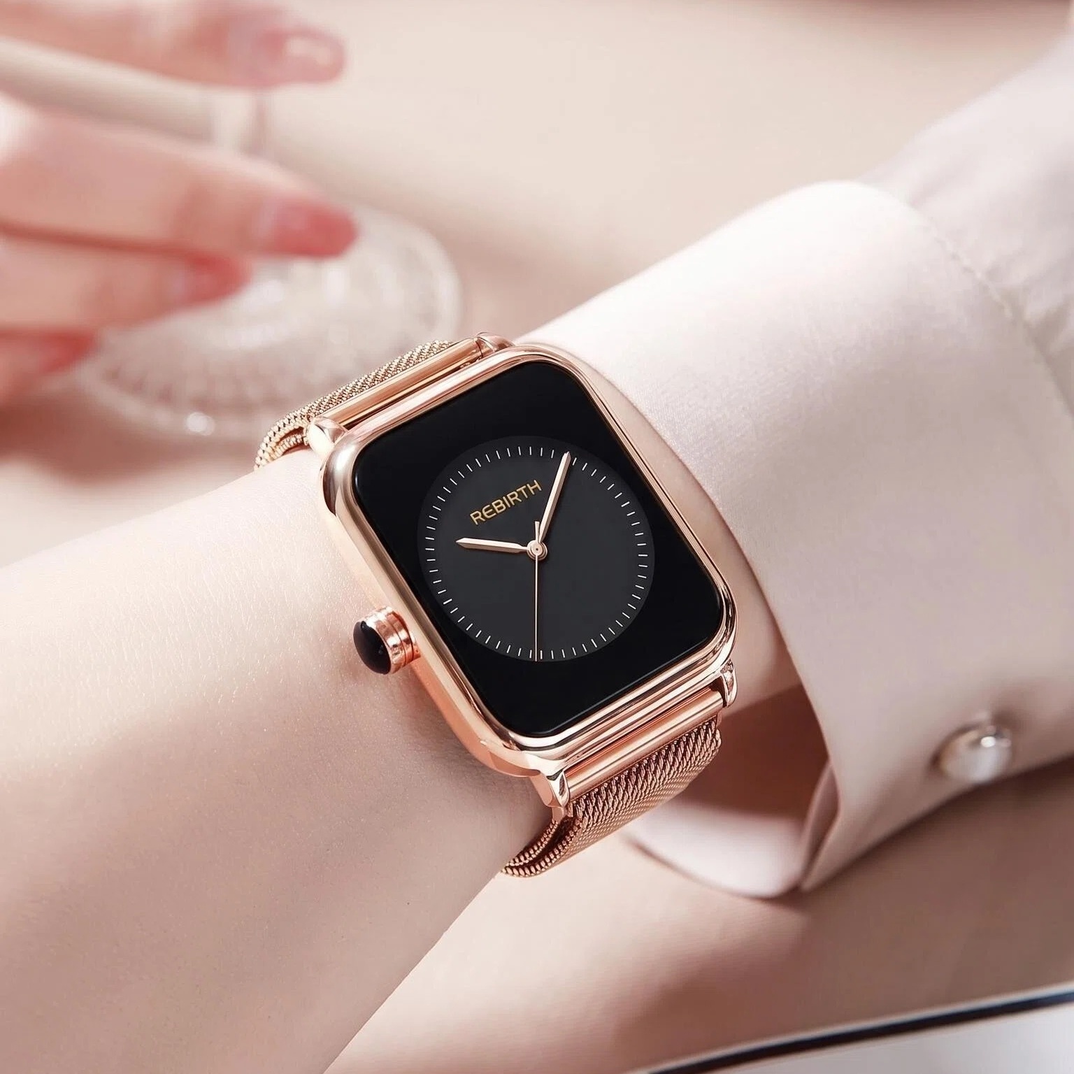 Light Luxury Square Women's Wa - đánh giá và giá Luxury Watch Black