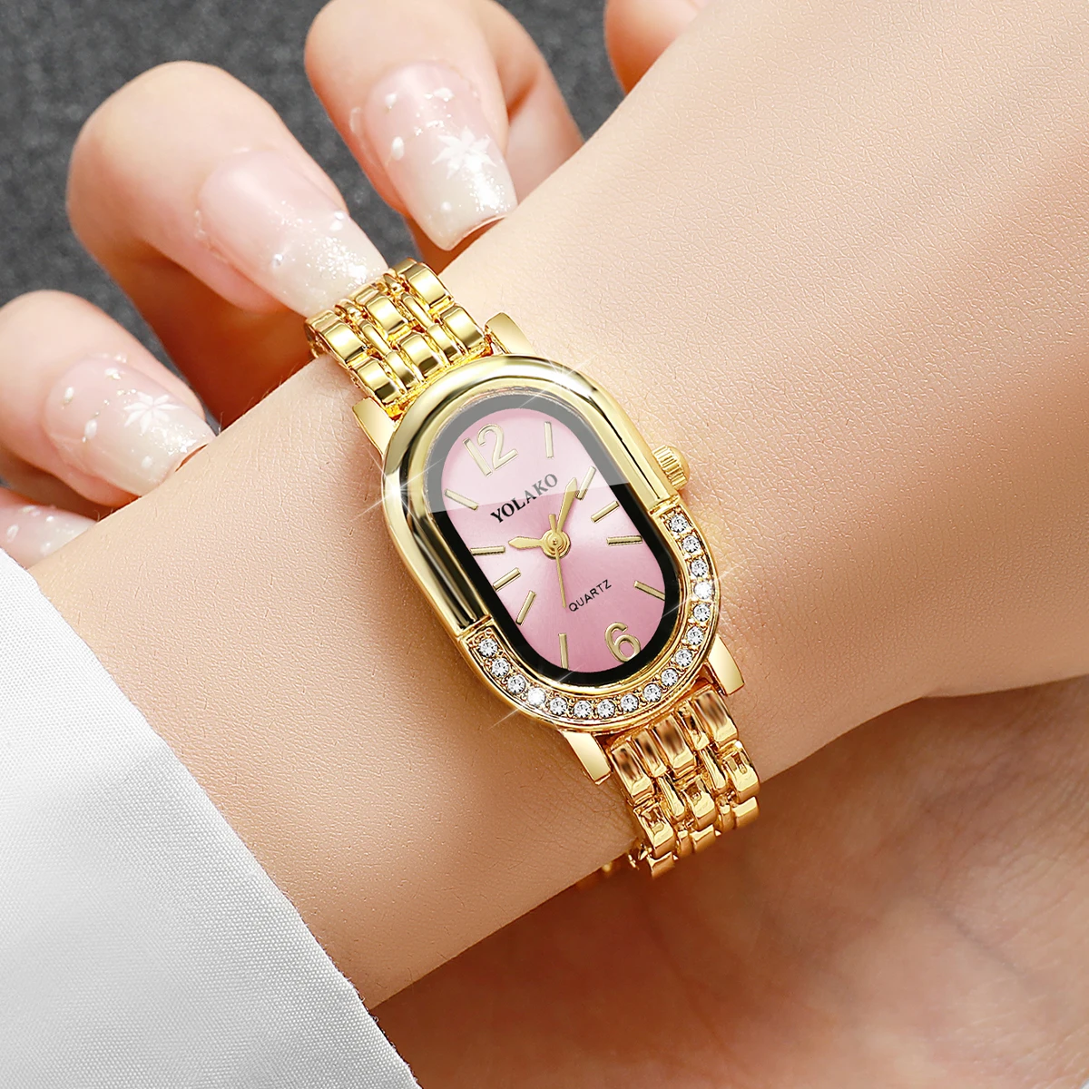 Luxury Rhinestone Women Quartz - đánh giá và giá Lux Watch