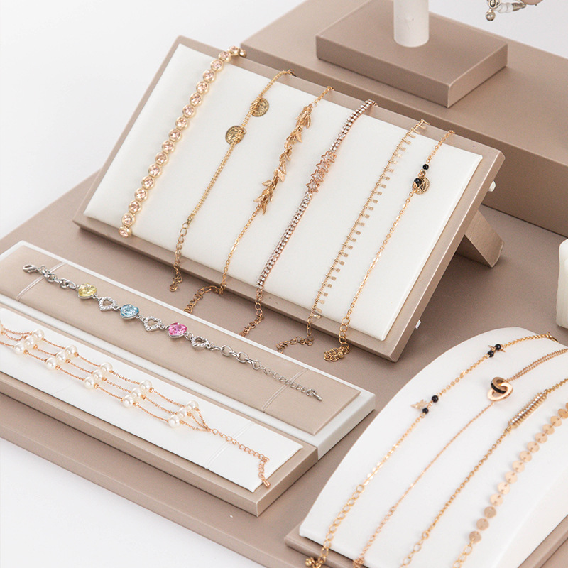 Leather Jewelry Stand Luxury M - đánh giá và giá Luxury Watch E Jewellery
