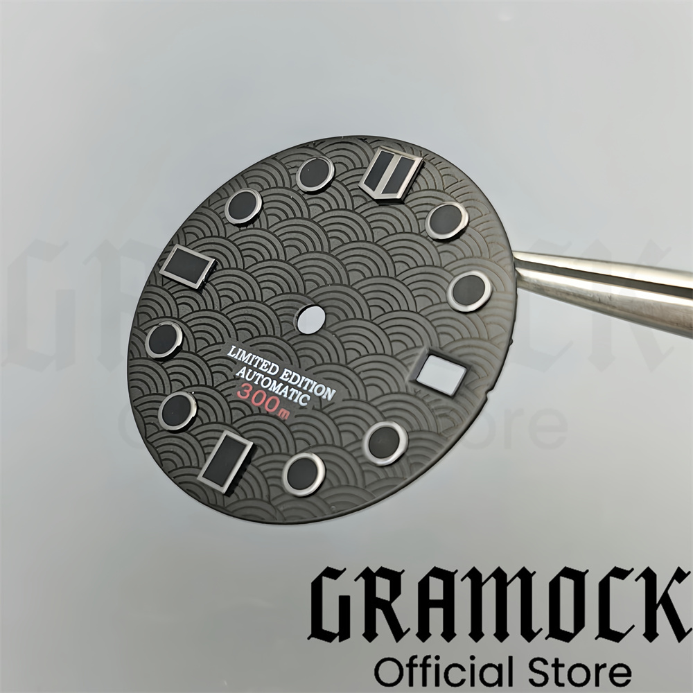 Gramock 28.5mm Black Red Fishs - đánh giá và giá Luxury Watch With Green Dial